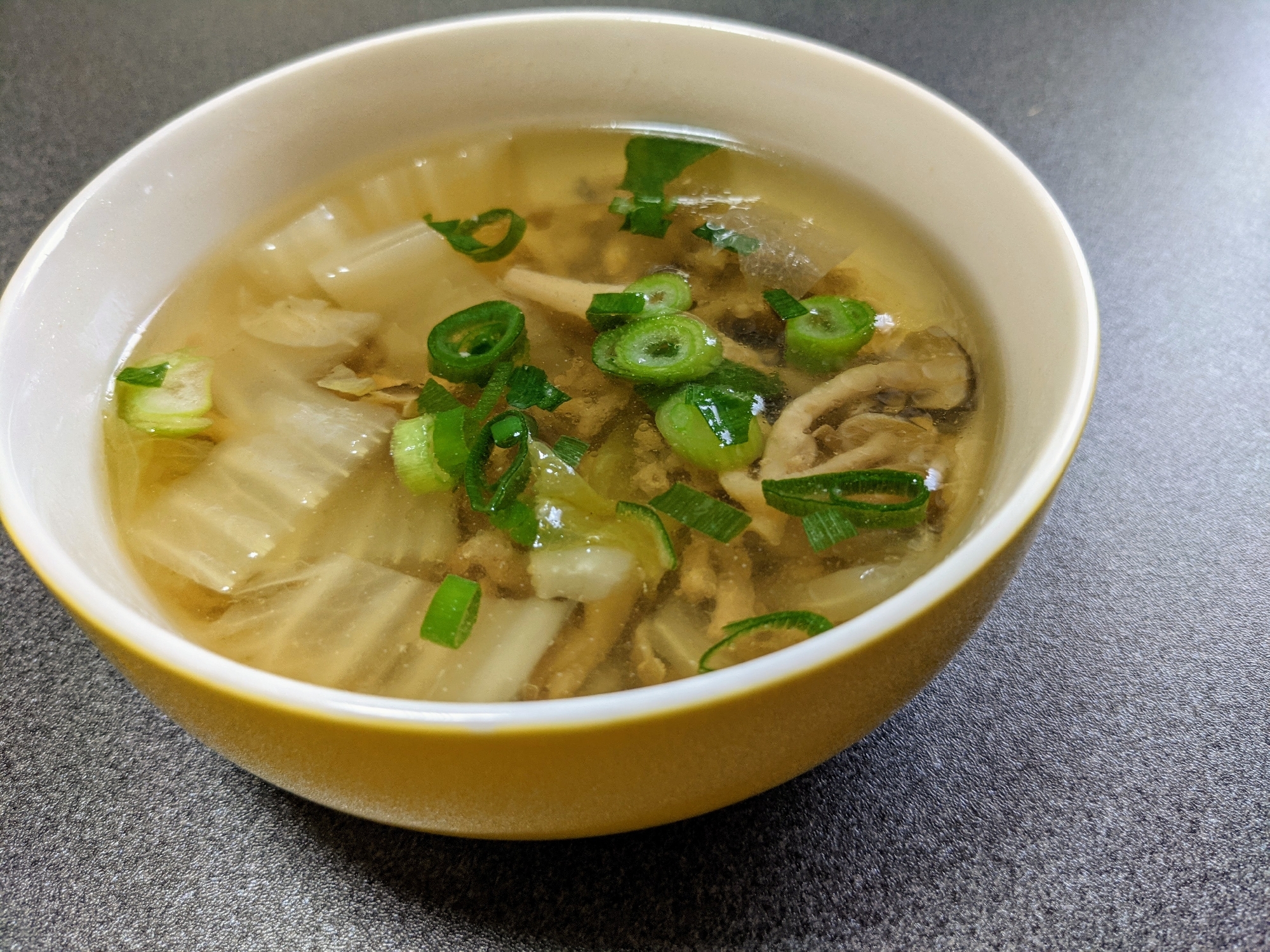 白菜とひき肉のスープ