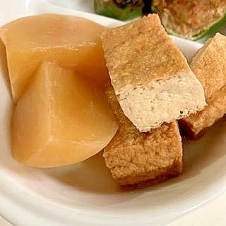 厚揚げとカブの煮物