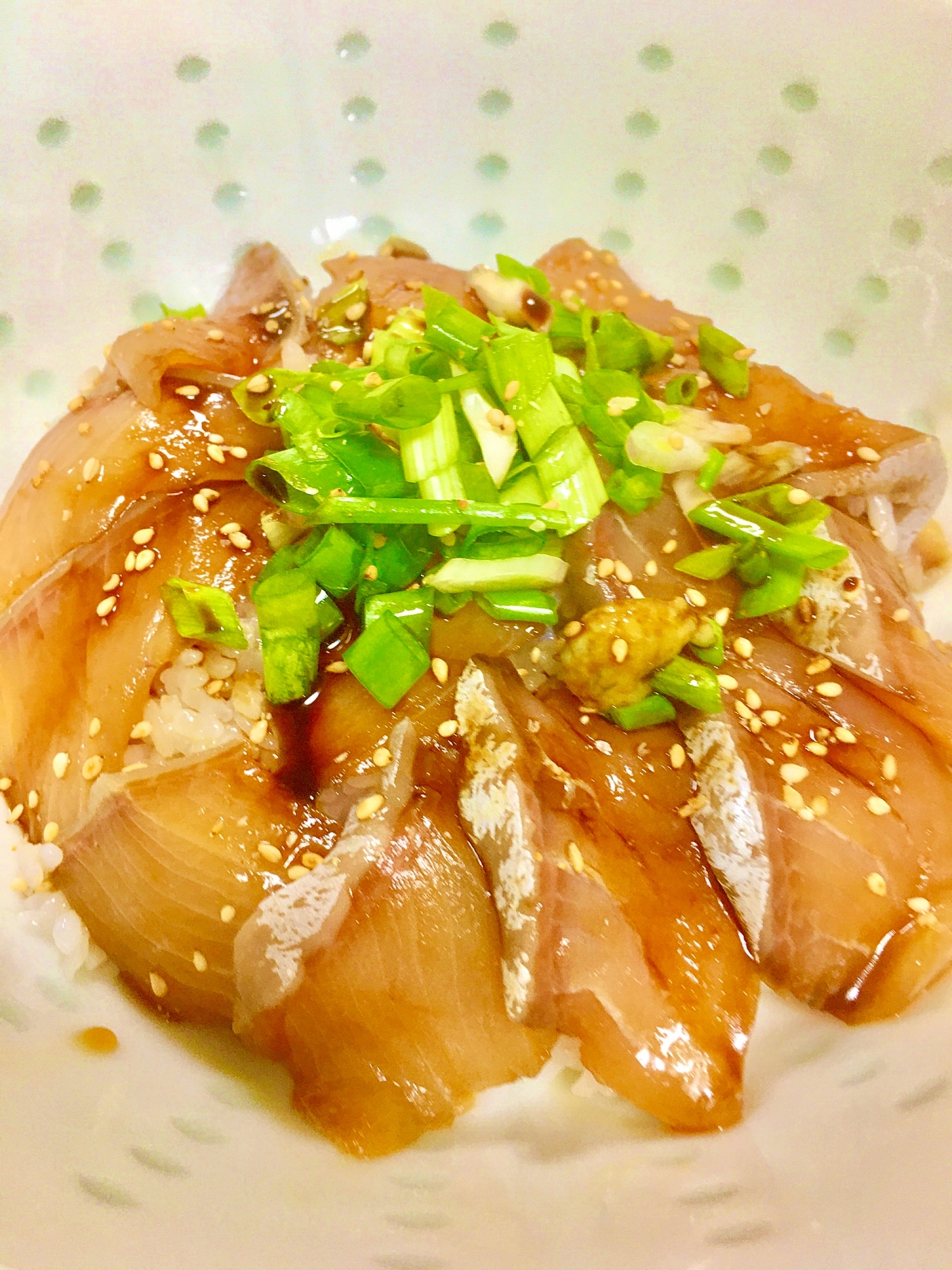 鰤の漬け丼