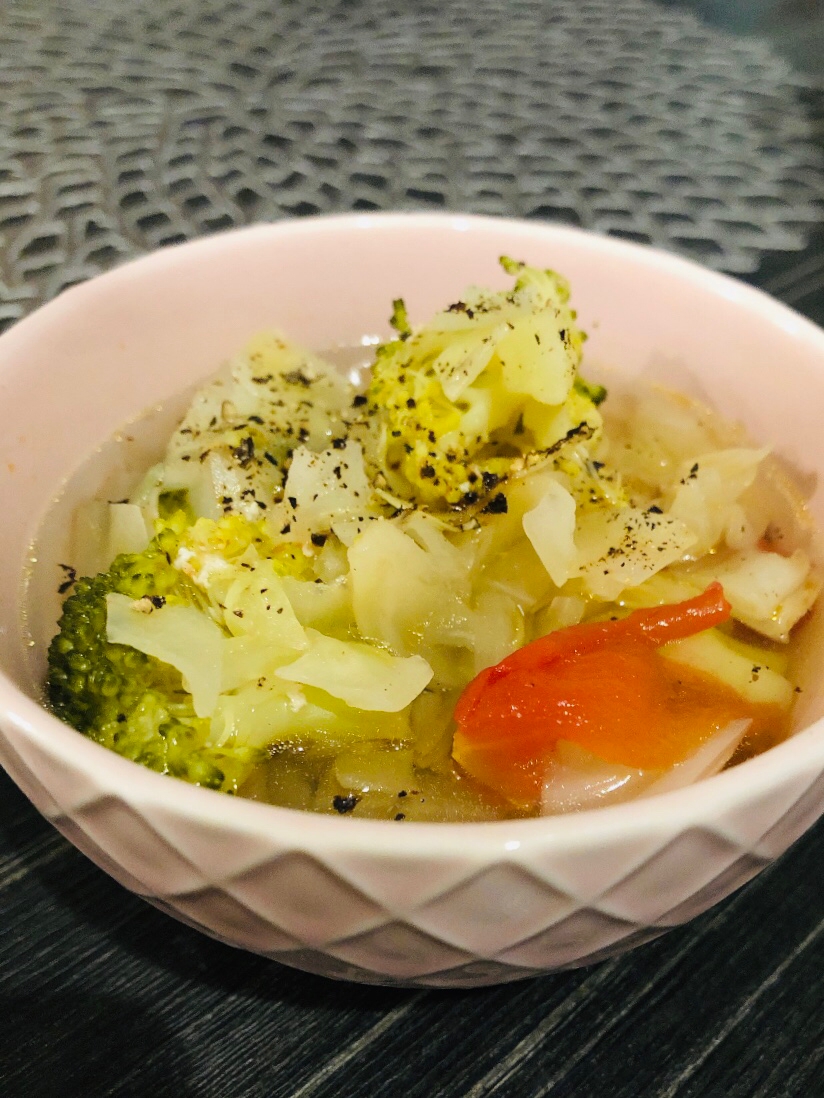 くたくたキャベツとブロッコリーの鶏ガラ野菜スープ レシピ 作り方 By おうち料理愛好家mamayumi 楽天レシピ