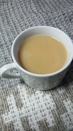 烏龍茶でさっぱり薄めミルクティー