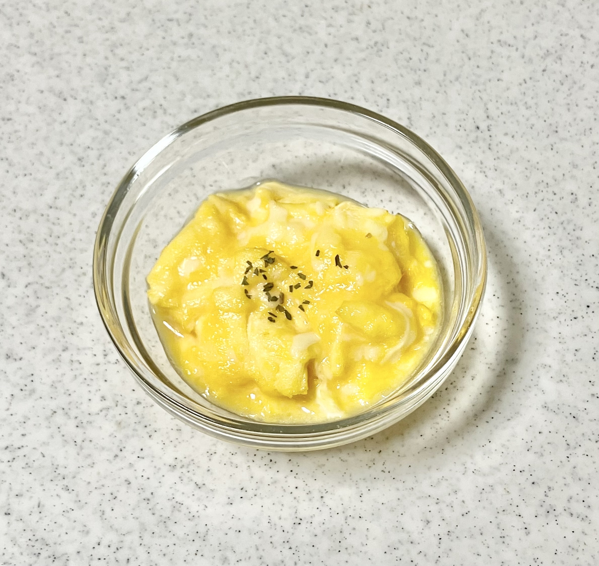 簡単⭐︎豆乳でチーズ入りスクランブルエッグ