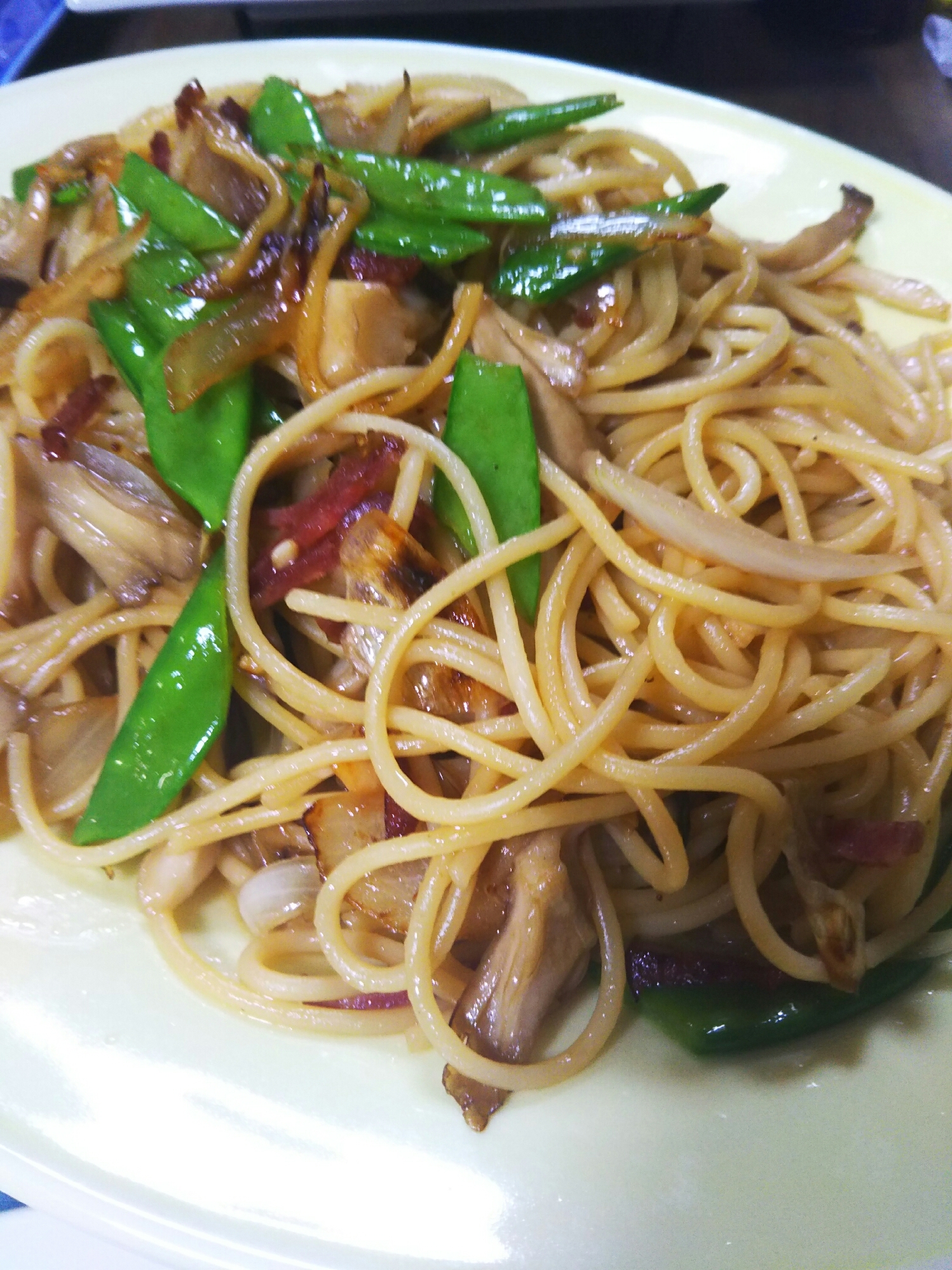 舞茸とエリンギのバター醤油スパゲッティ