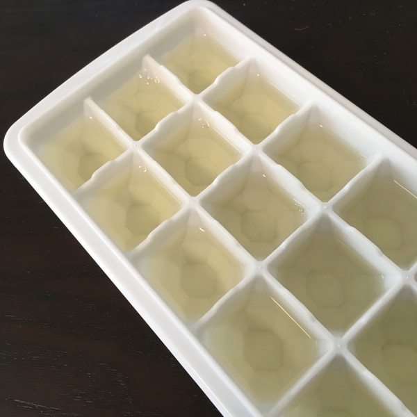 離乳食初期 5分でできる かつお出汁 レシピ 作り方 By ニャン子77 楽天レシピ 離乳食初期 5分でできる かつお出汁 レシピ 作り方 By ニャン子77 楽天レシピ