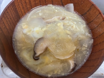 椎茸と玉ねぎと卵の味噌汁