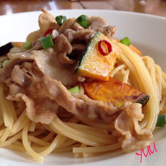 豚バラ肉で和風パスタ