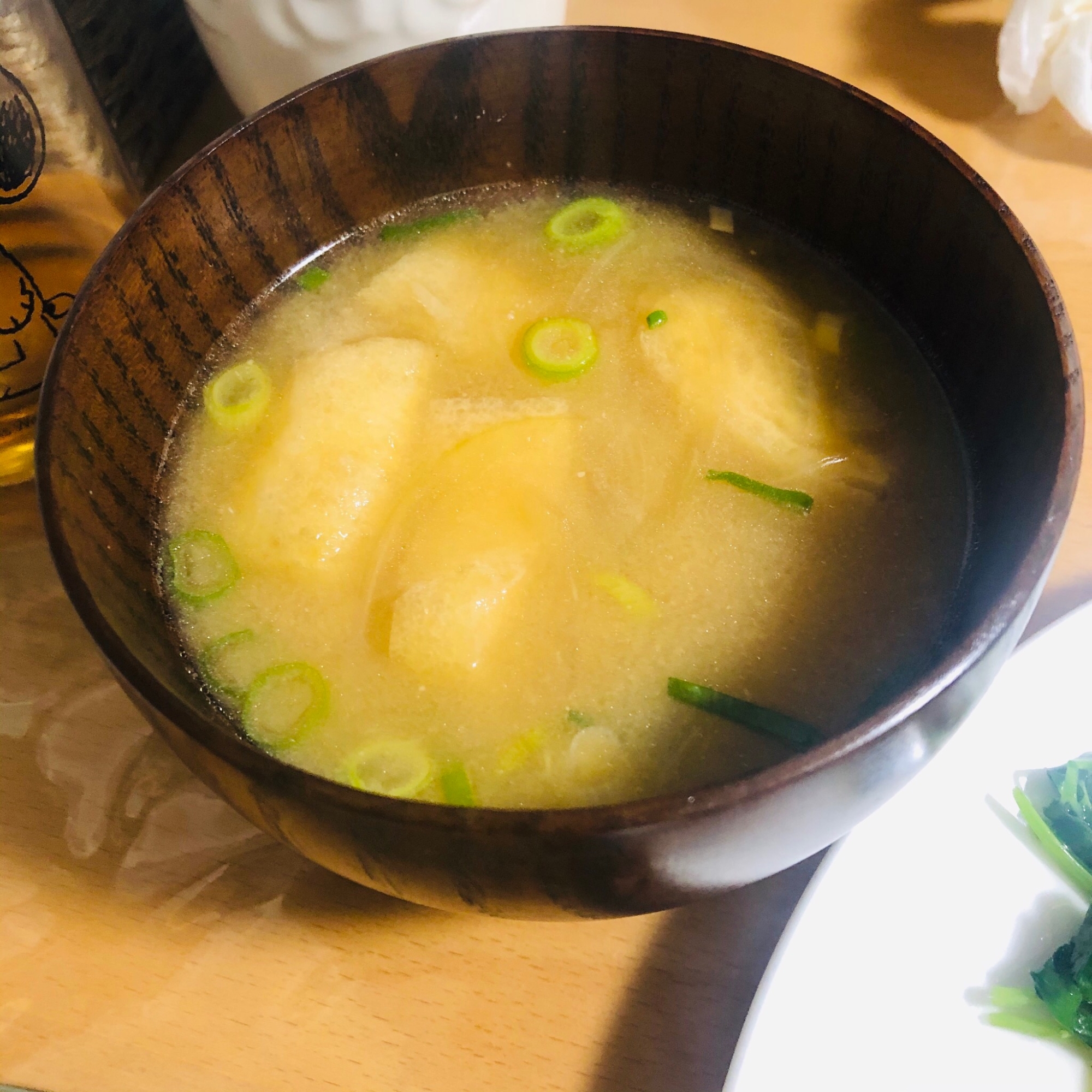 炒め玉ねぎと油揚げの味噌汁☆