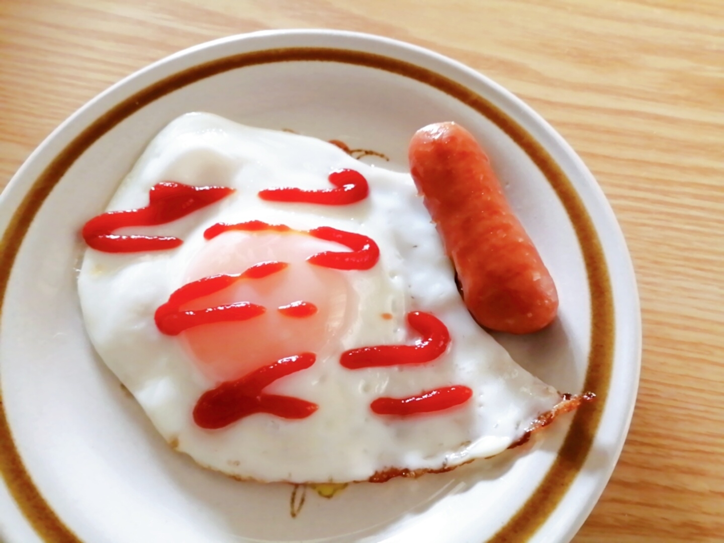 ケチャップ目玉焼きとウインナー レシピ 作り方 By はじゃじゃ 楽天レシピ ケチャップ目玉焼きとウインナー レシピ 作り方 By はじゃじゃ 楽天レシピ