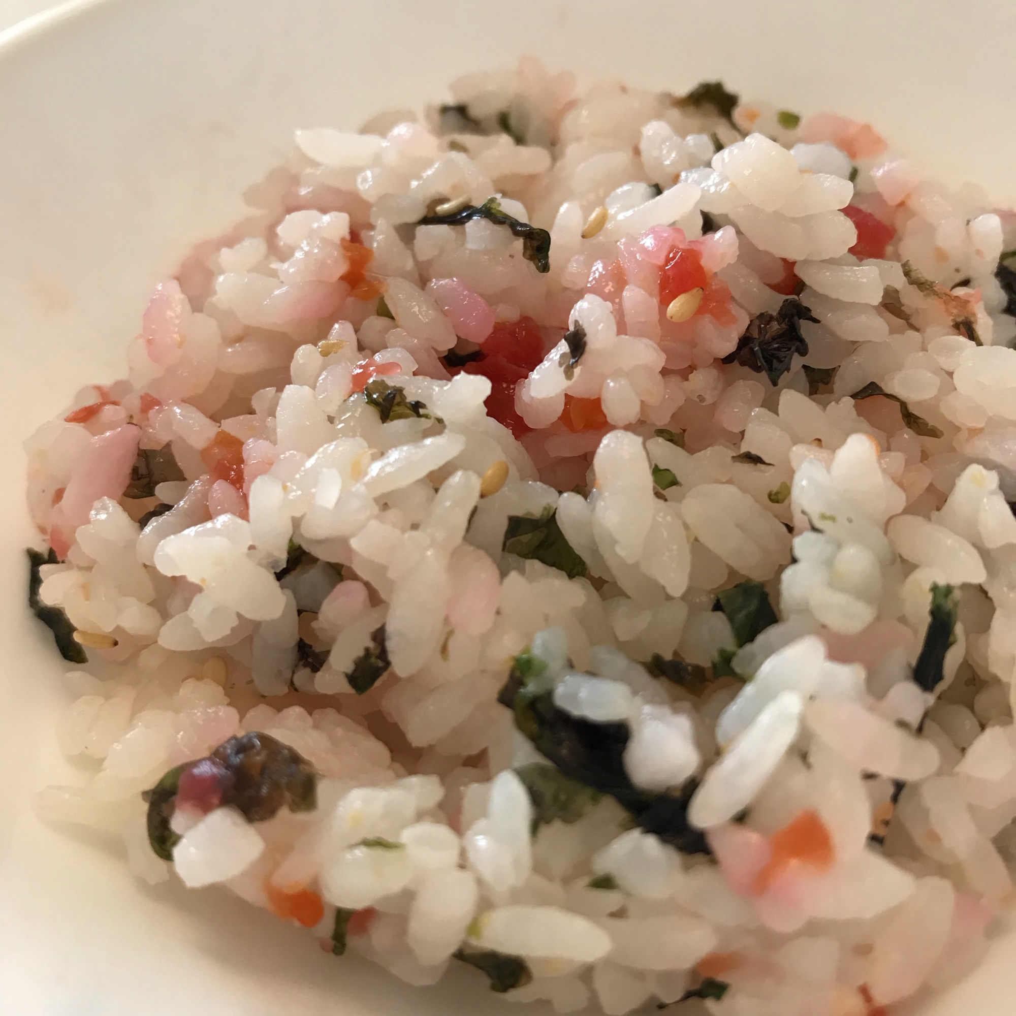 薄ピンクが可愛い 梅と海苔バター混ぜごはん レシピ 作り方 By みさちゃん 楽天レシピ