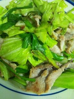 豚肉の緑色の野菜炒め
