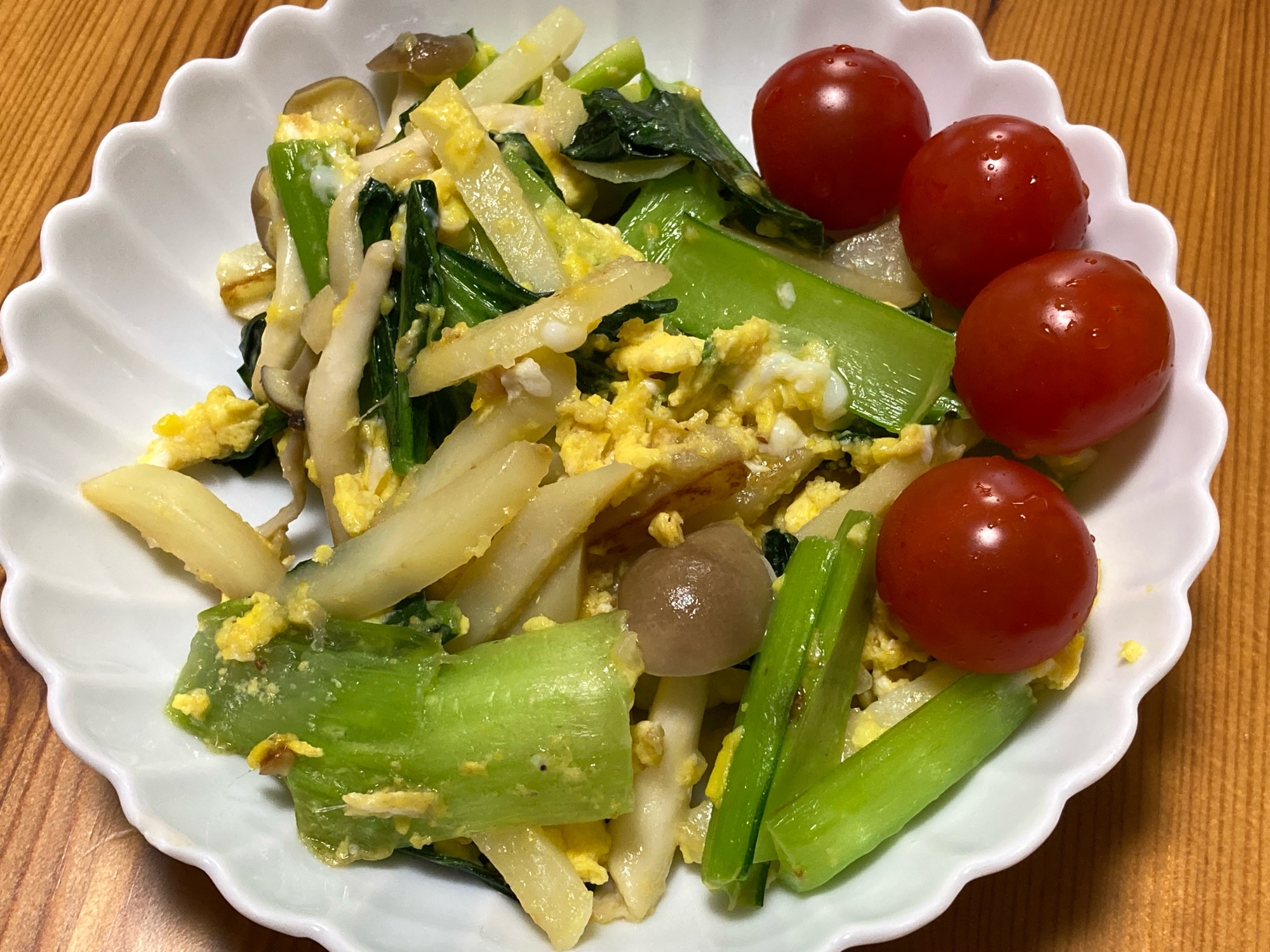 野菜・卵のアンチョビ炒め