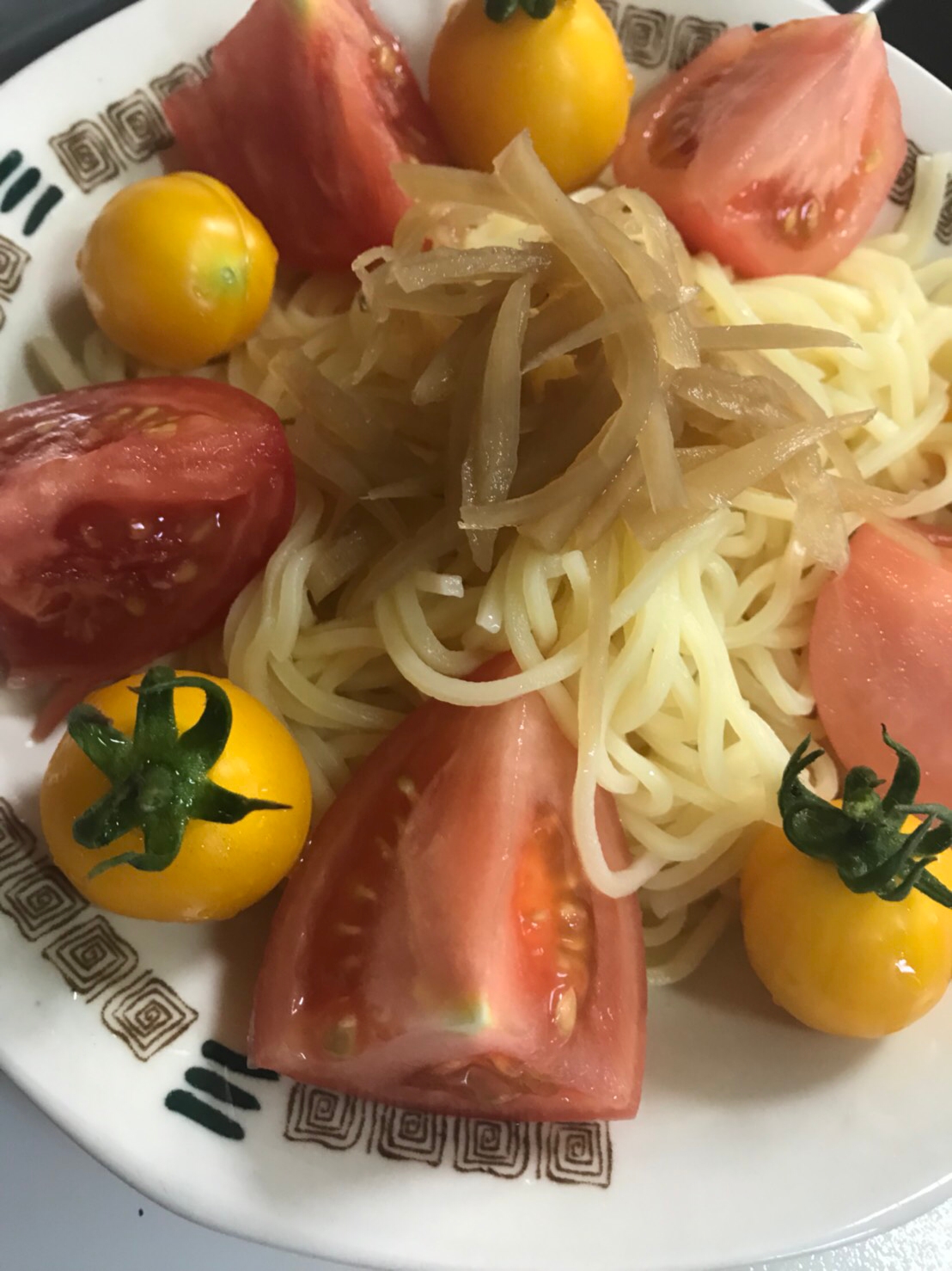 新生姜の煮物と2種トマトの冷やし中華(^○^)