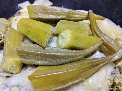 オクラの胡麻和え