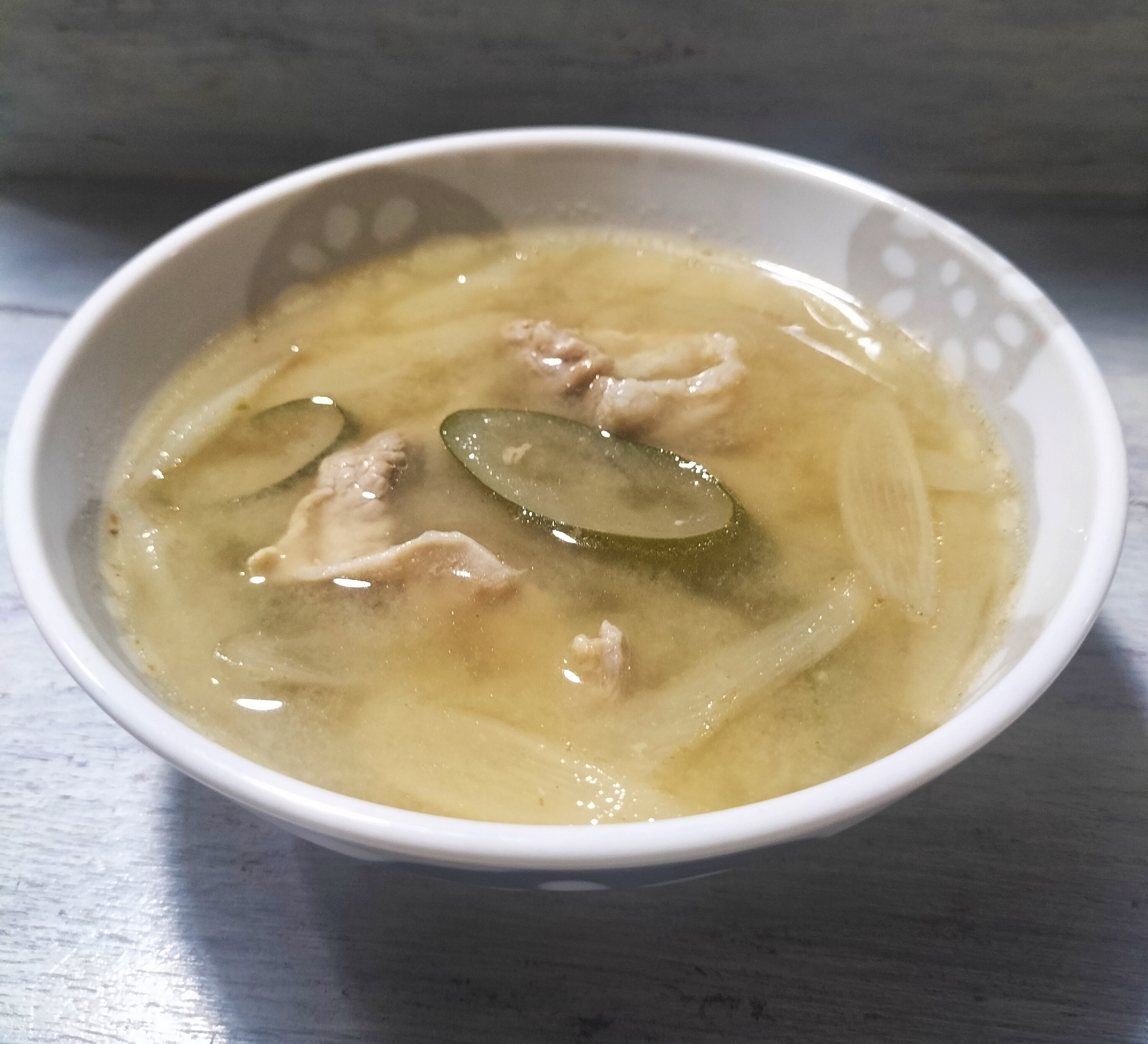 うど（独活）と豚肉のお味噌汁