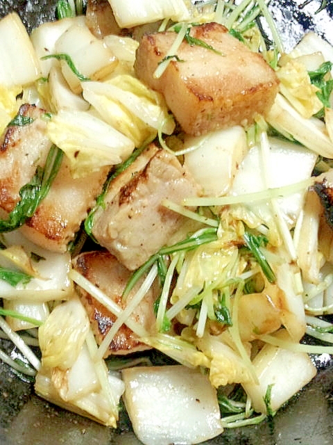 豚バラブロックの塩糀野菜炒め