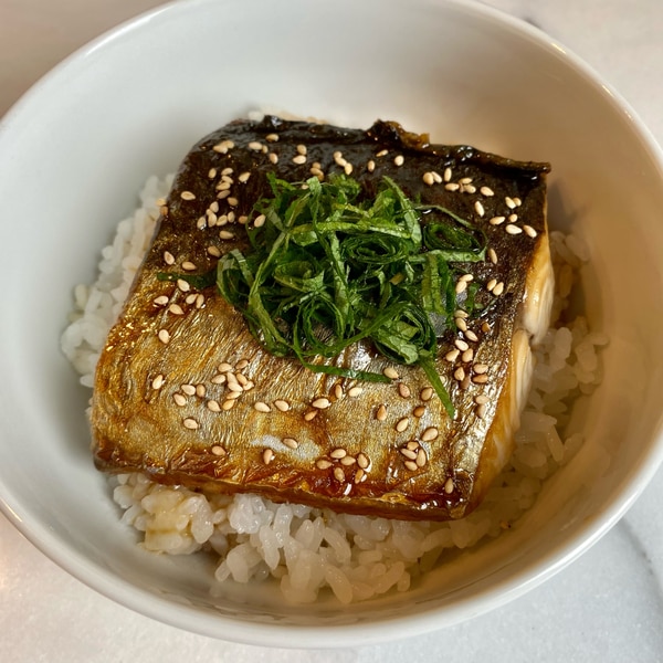 主夫がつくるサゴシ サワラ の照り焼き丼 レシピ 作り方 By 主夫マコト 楽天レシピ 主夫がつくるサゴシ サワラ の照り焼き丼 レシピ 作り方 By 主夫マコト 楽天レシピ