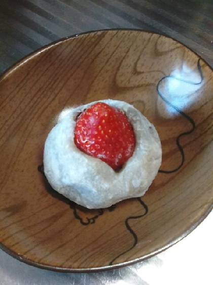 桜餅で余ったあんこがあったので作りました。レンジで簡単に出来て美味しかったです(^o^)中に包むより断然かわいいですね！