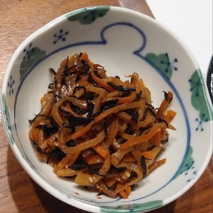 切り干し大根と芽ひじきの煮物