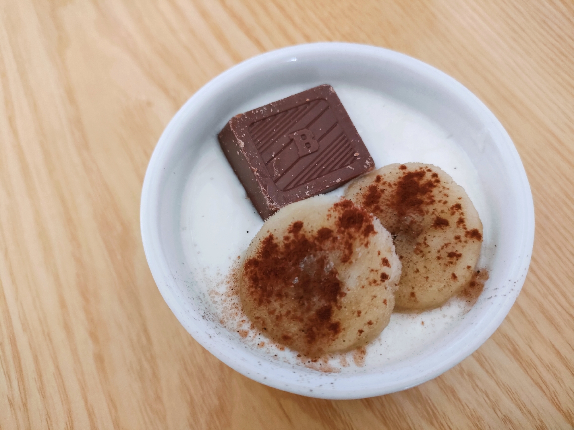 バナナとチョコとココアのヨーグルト