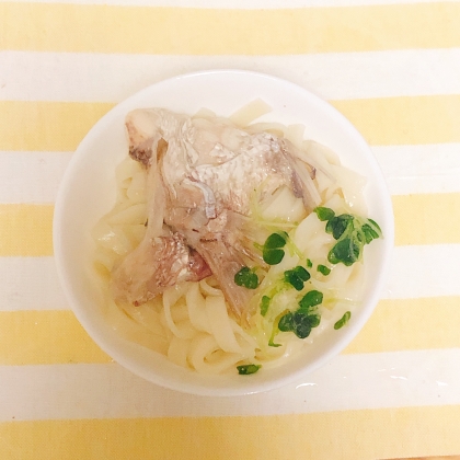 冷やしうどん スプラウト&鰹のたたきのせて