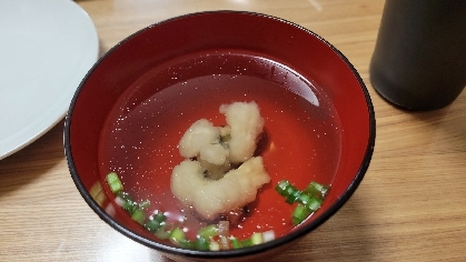 シンプルで美味しい。片栗粉つけるだけで、料亭みたいな高級なお吸い物になって大満足！