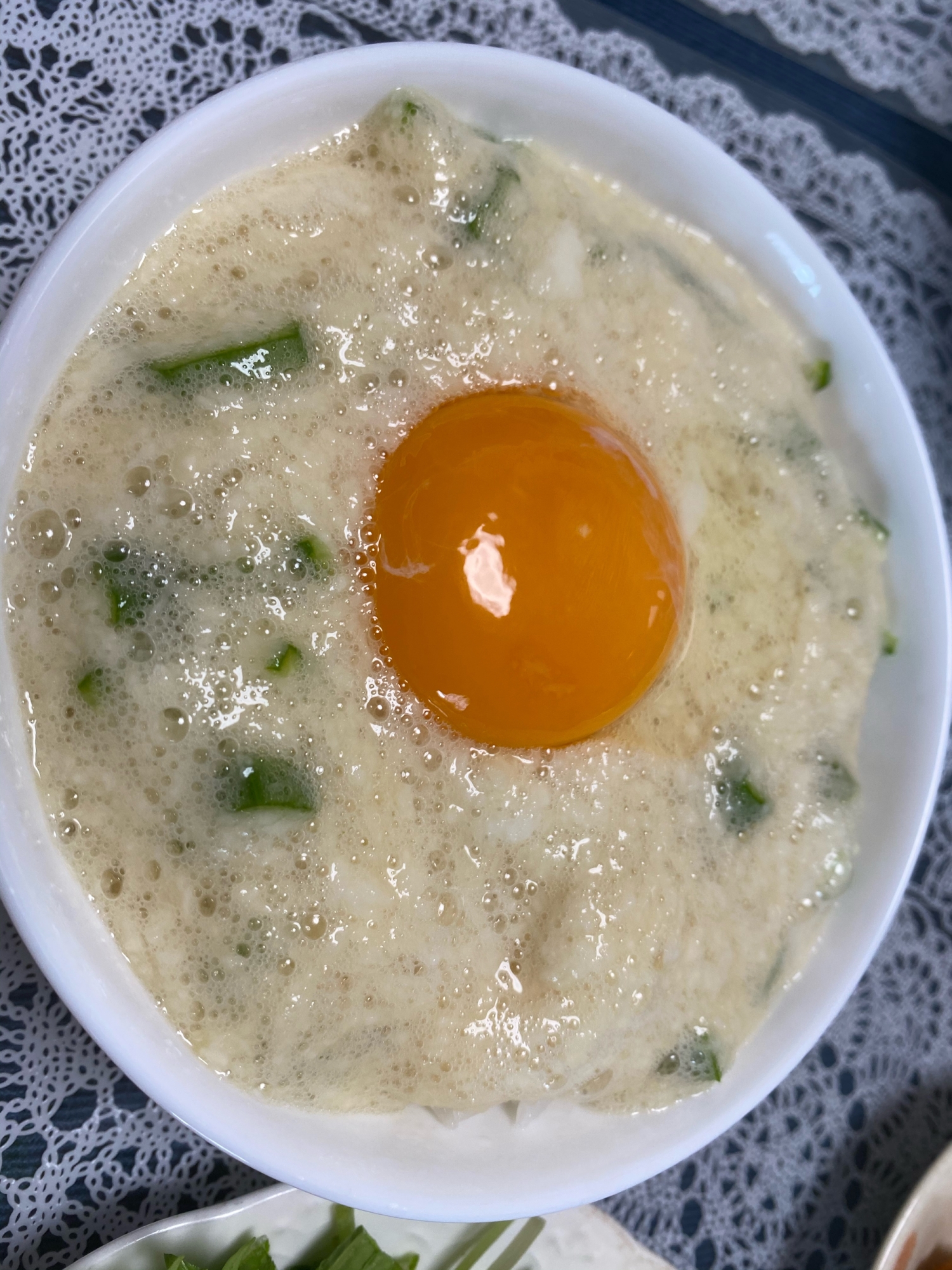 オクラと長芋のねばねばとろろ丼