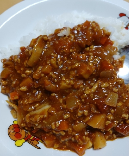 すりおろしりんご入り！まろやかカレー