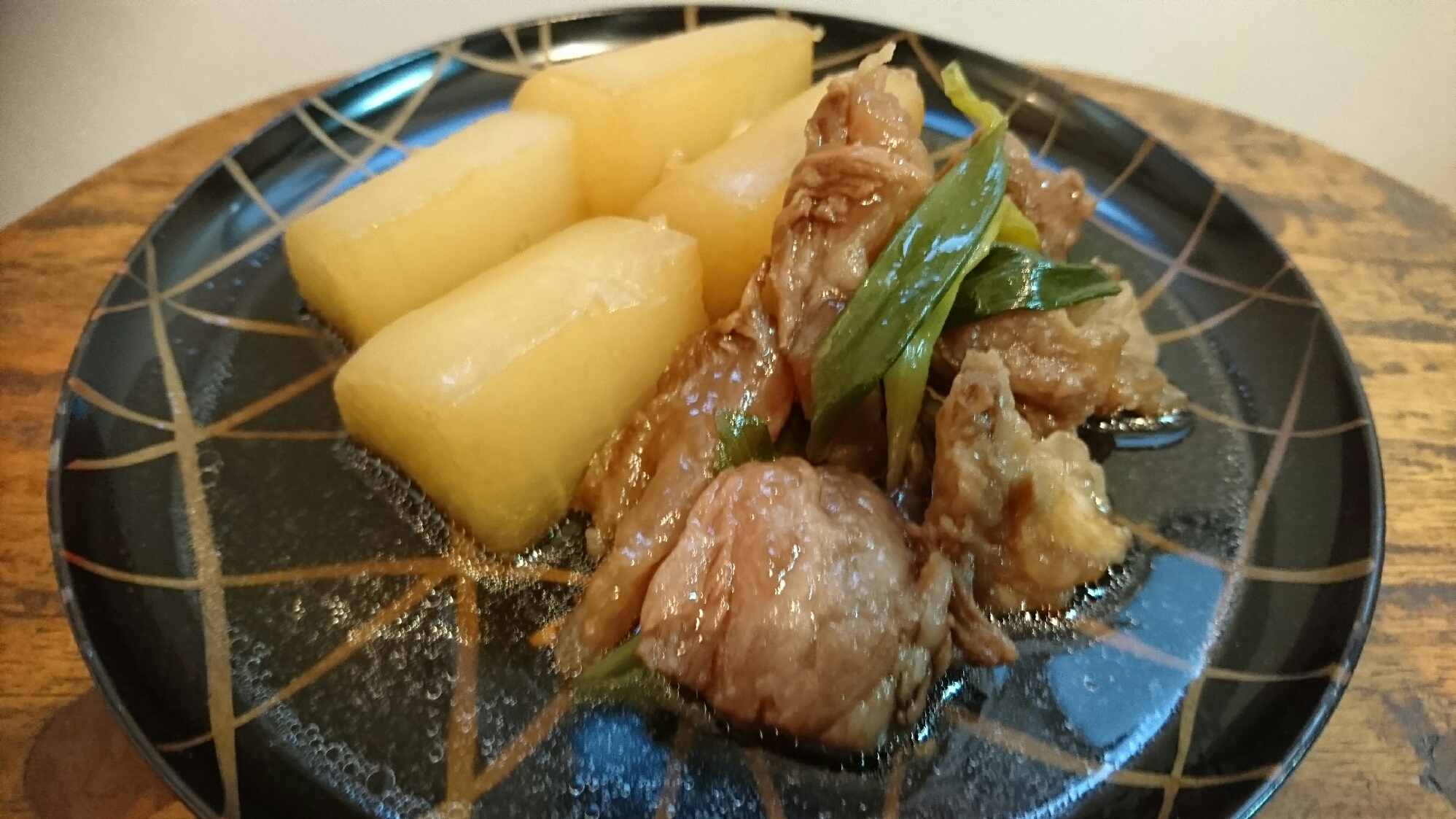 牛すじと大根の煮込み