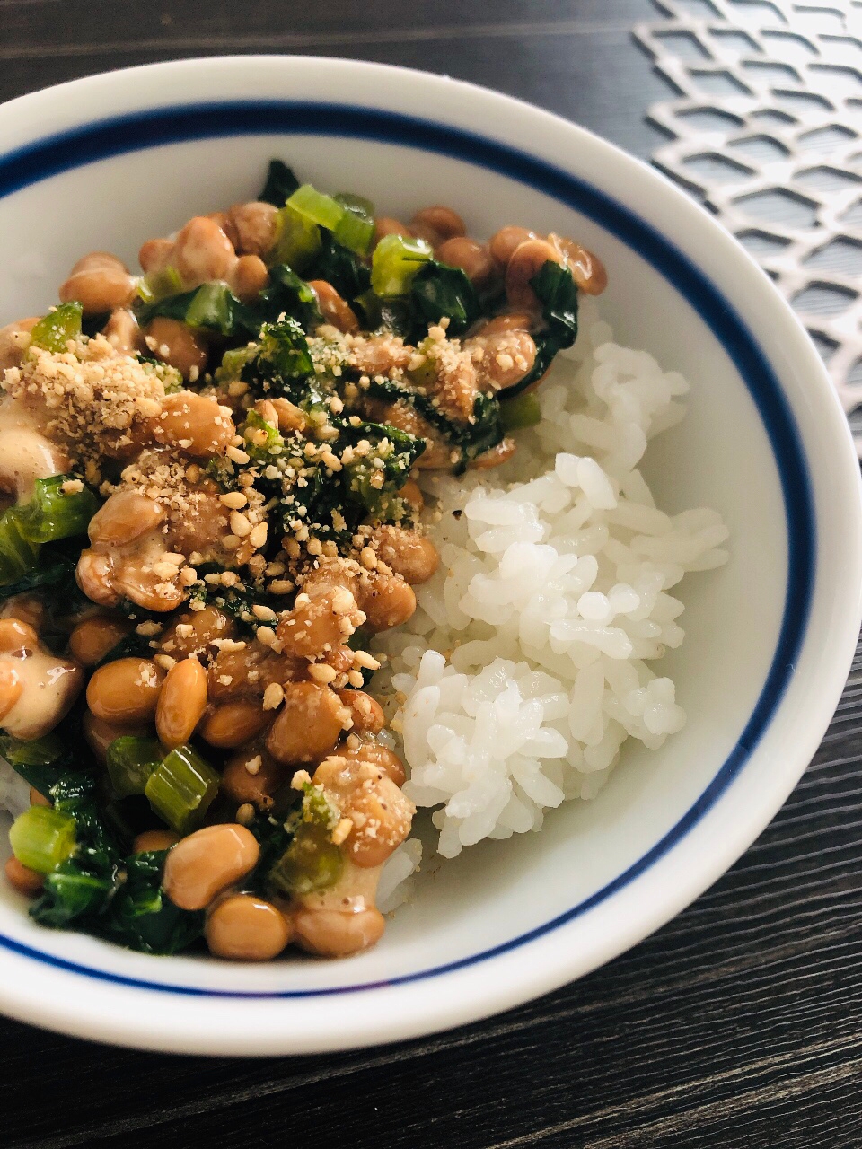 火を使わずに☆小松菜×納豆の甘辛丼