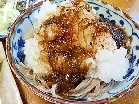 おすすめ！　みぞれ蕎麦　大根おろしたっぷり