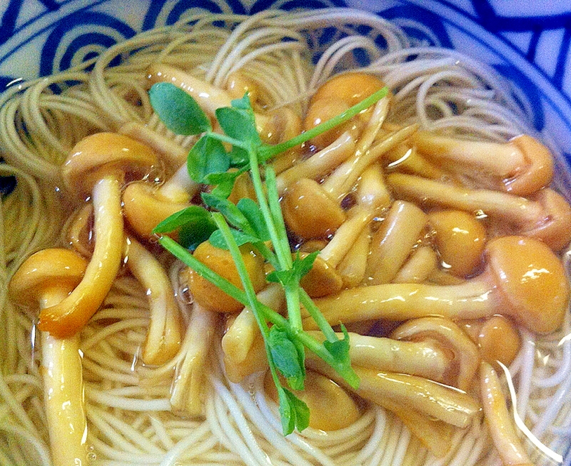 なめこの煮麺