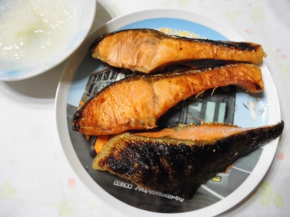 塩麹で鮭の焼き魚