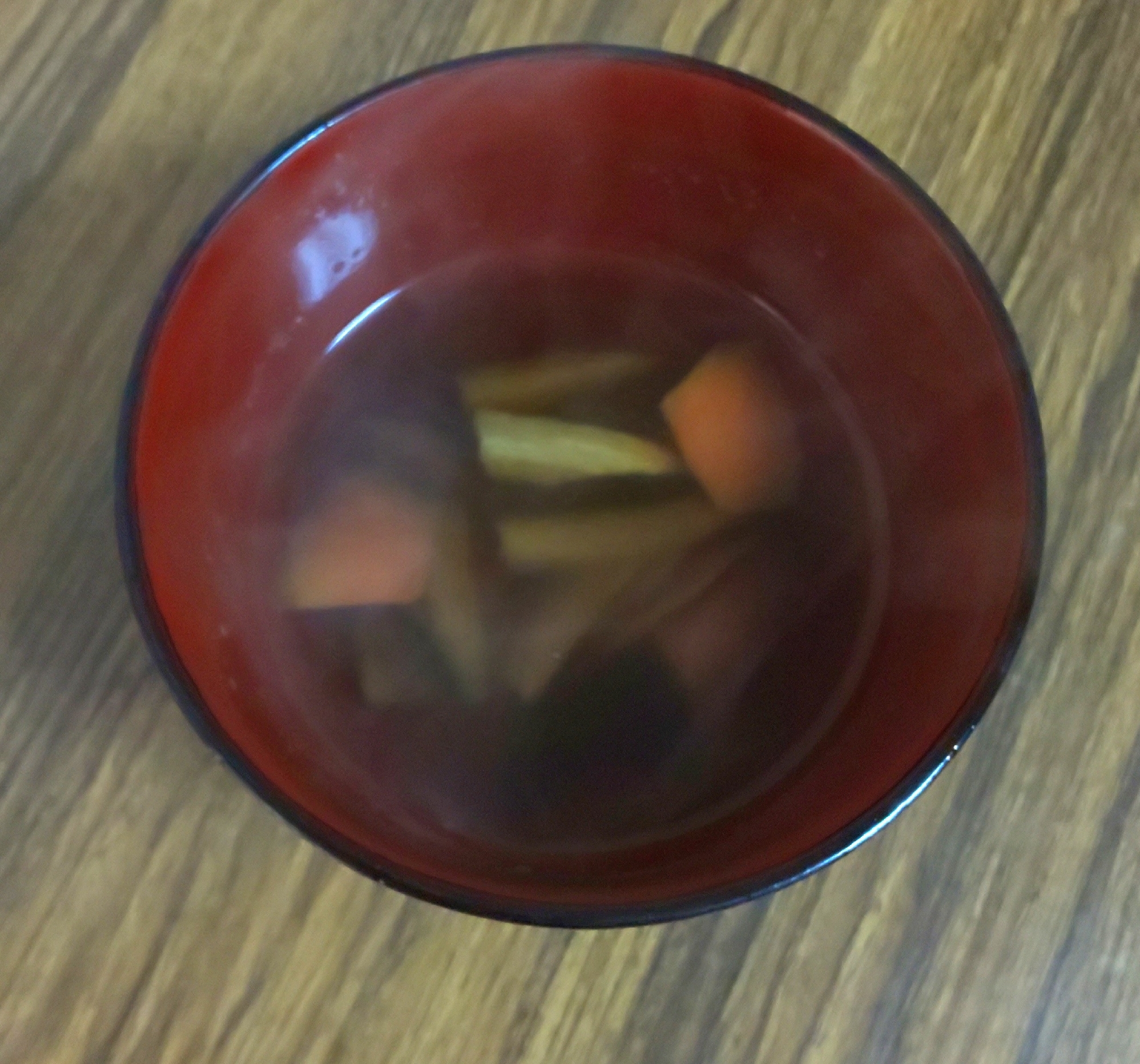 にんじんとごぼうの味噌汁