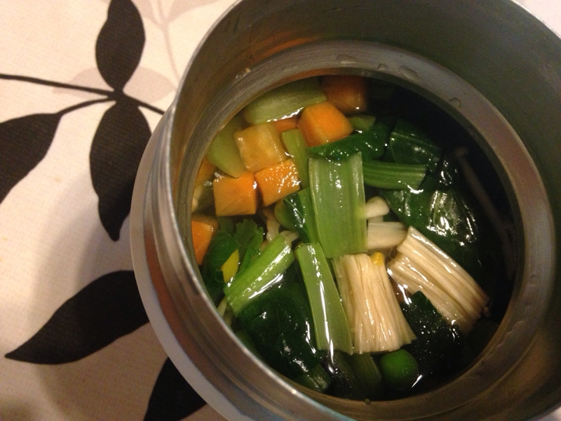 小松菜とえのきのお手軽スープ。