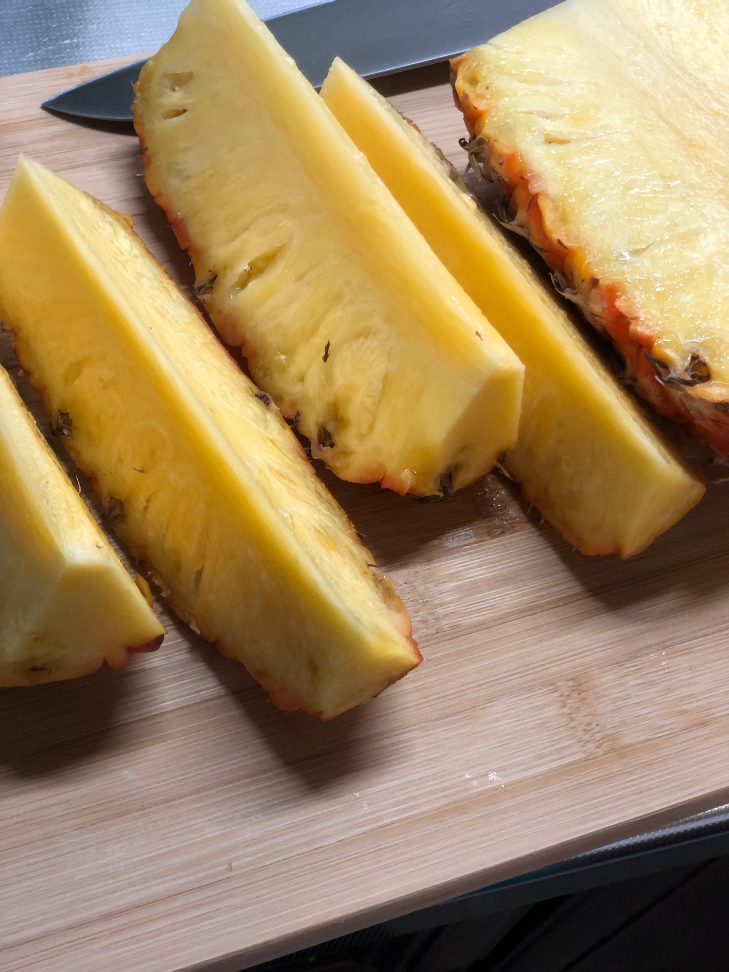 芯まで食べれる台湾パイナップルの切り方 レシピ 作り方 By Adriablue 楽天レシピ 芯まで食べれる台湾パイナップルの切り方 レシピ 作り方 By Adriablue 楽天レシピ