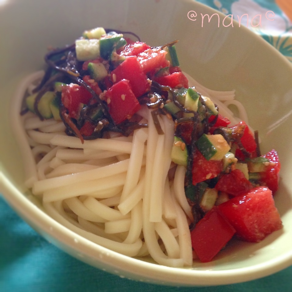 トマトと胡瓜の冷やし麺