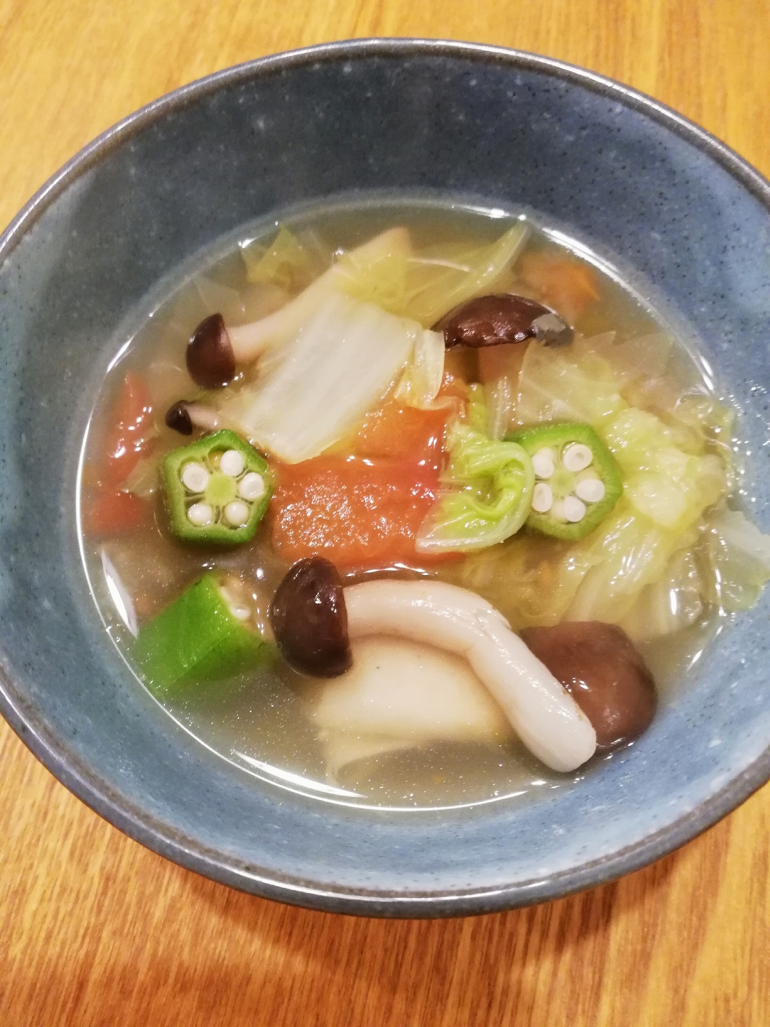 野菜ときのこのスープ