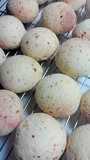 サラダ風味　簡単★チーズパン　