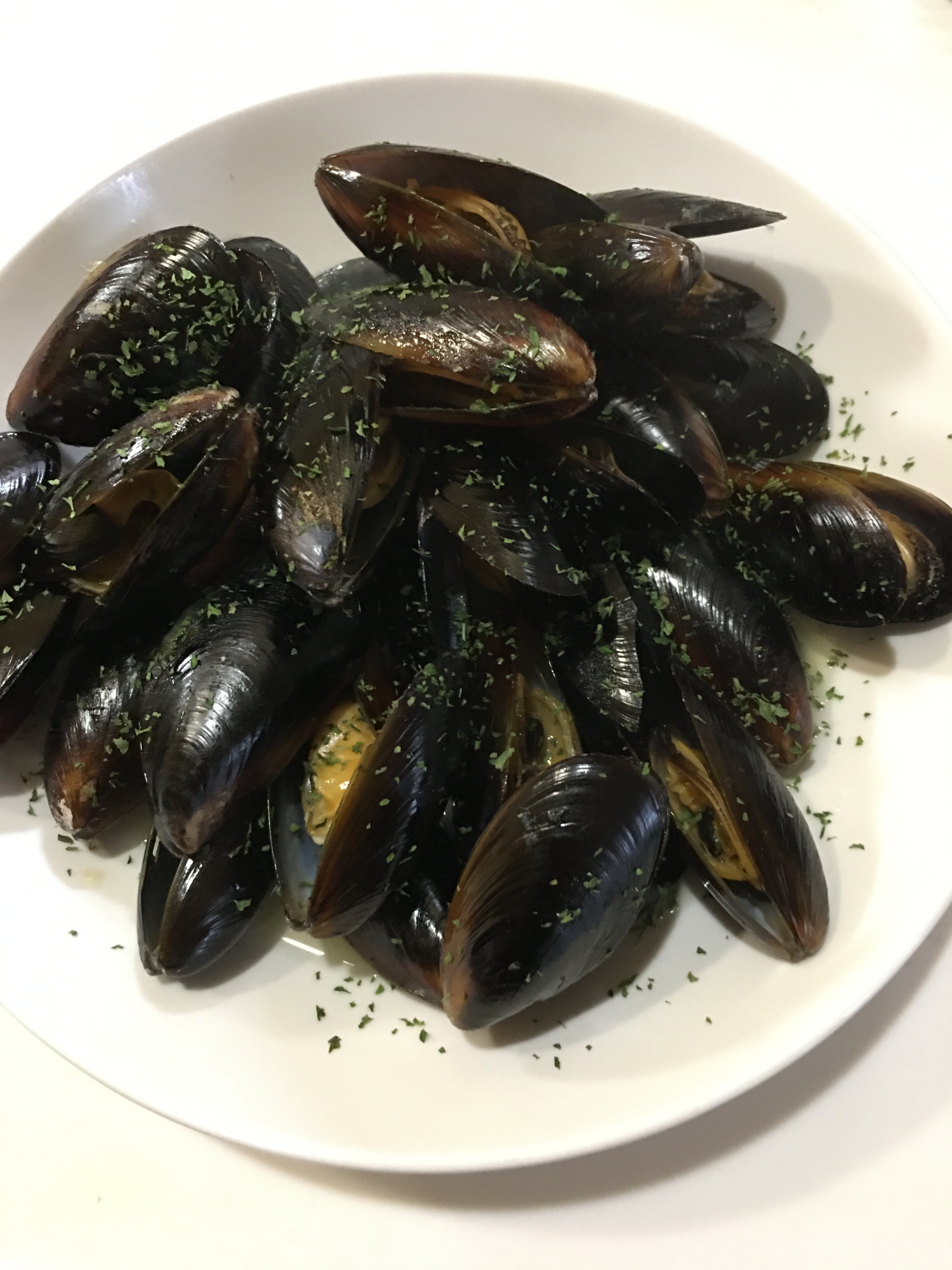 ムール貝の酒蒸し レシピ 作り方 By ジャック777 楽天レシピ ムール貝の酒蒸し レシピ 作り方 By ジャック777 楽天レシピ