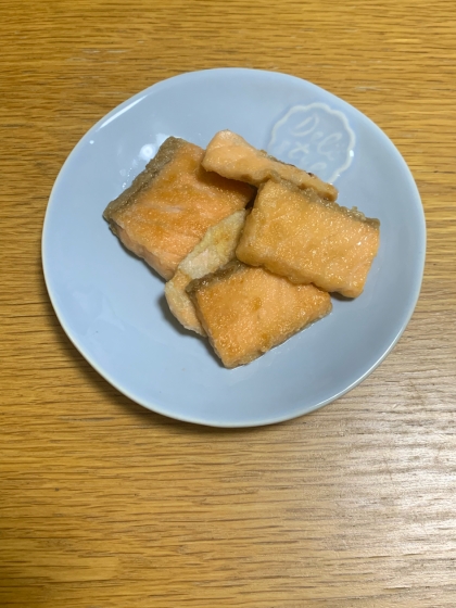 フライパンでつくる　生鮭の醤油マヨ焼き