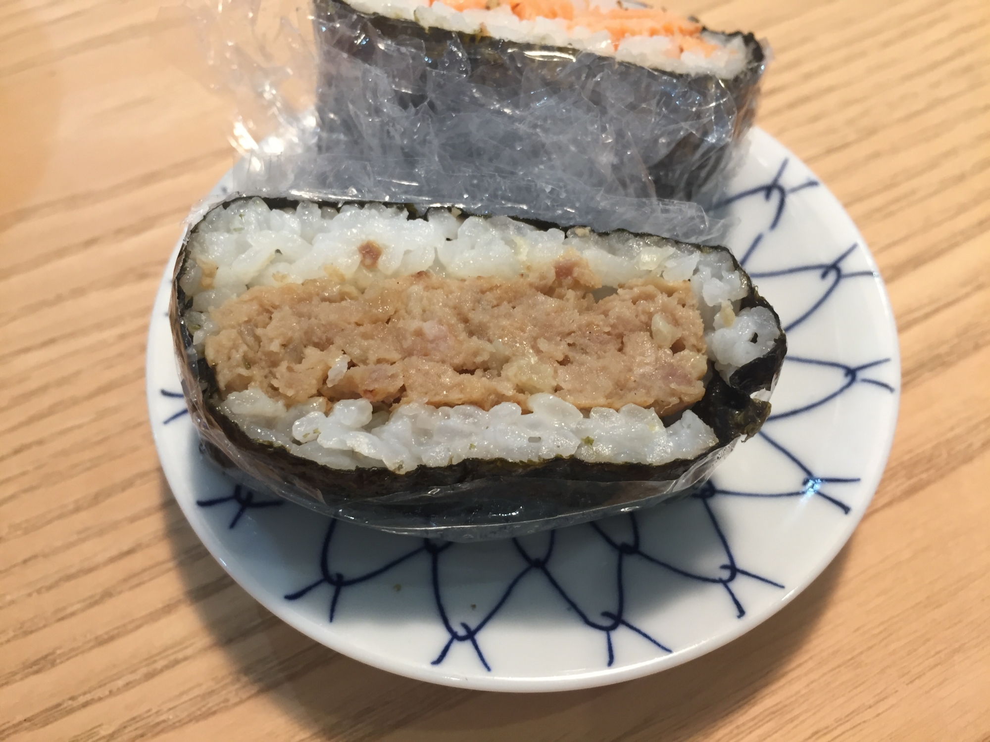 運動会弁当用 ハーフサイズのおにぎらず ハンバーグ レシピ 作り方 By ひろぱんだ 楽天レシピ