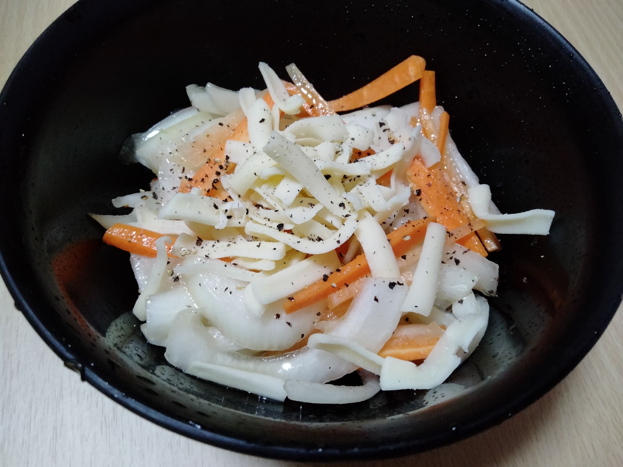 新鮮生野菜　玉ねぎと人参　蜂蜜ポン酢サラダ