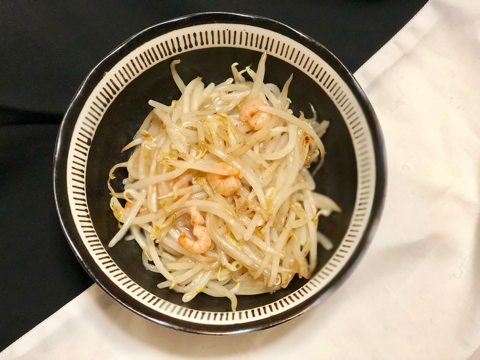 丼にも エビともやしの中華風炒めもの ♪