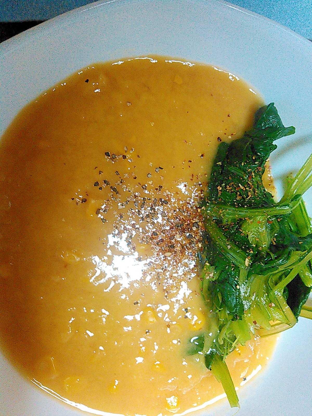 小松菜とコーンたっぷりスープのワンプレート