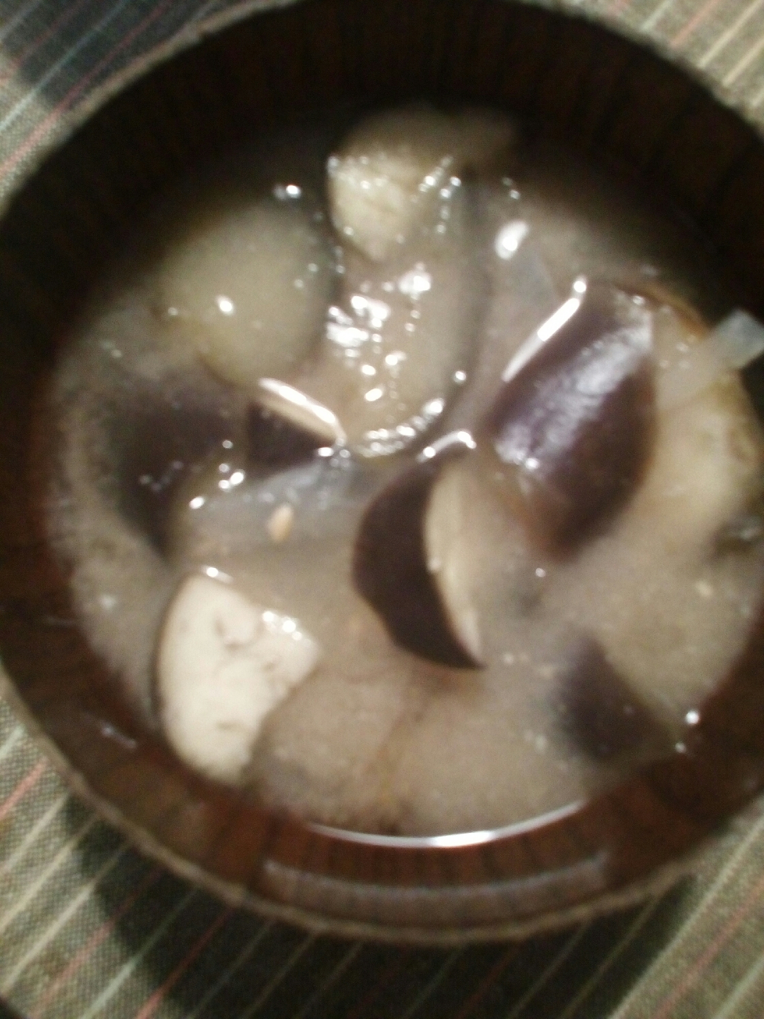 なすと玉ねぎの味噌汁 レシピ 作り方 By Hasueki 楽天レシピ