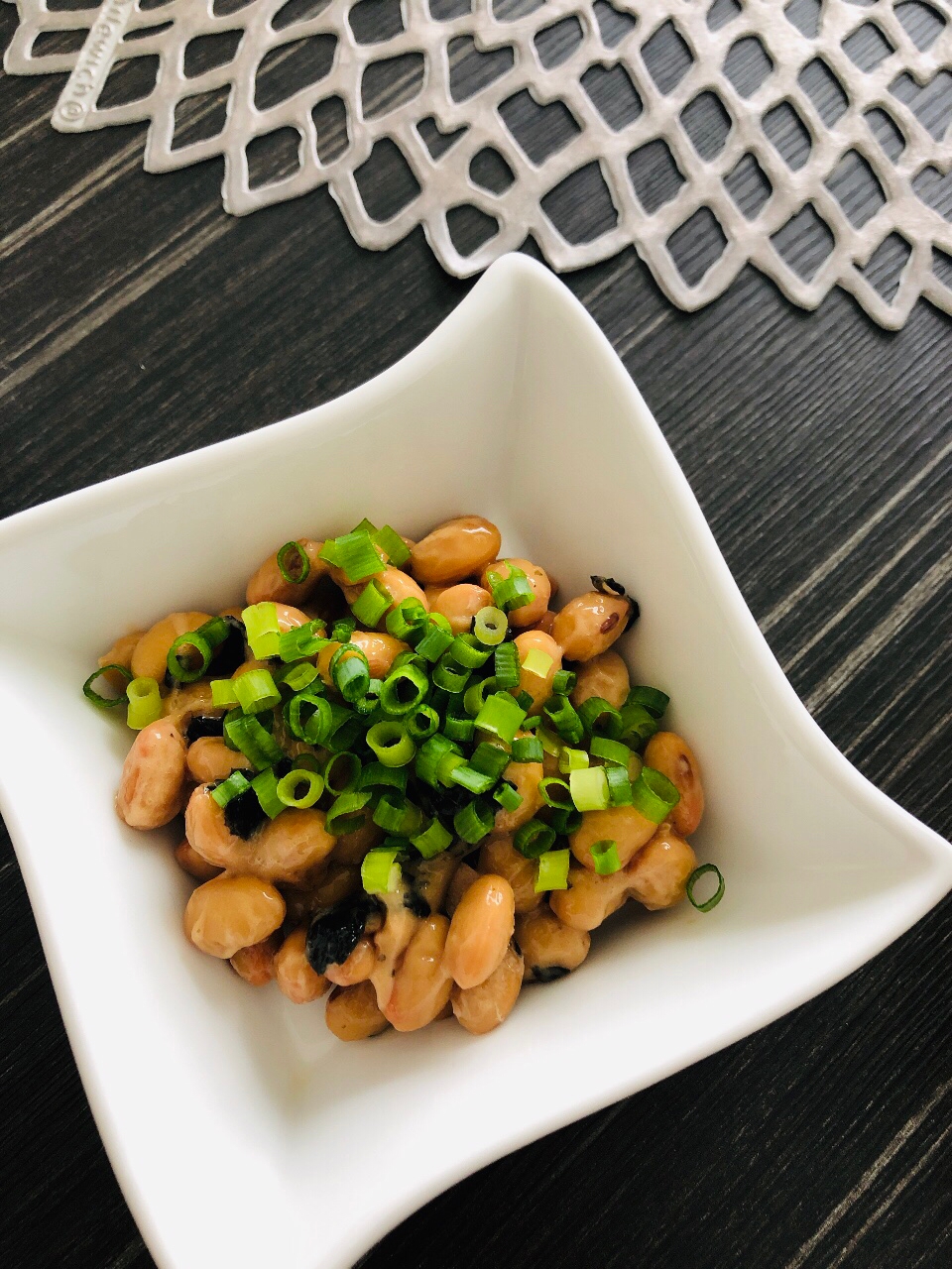 風味抜群！海苔とごま油の納豆