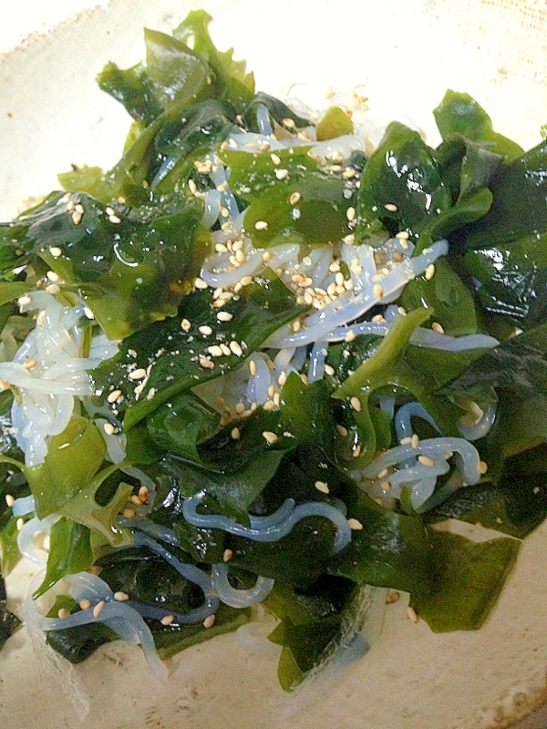ダイエットに！海藻と白滝のヘルシーサラダ☆