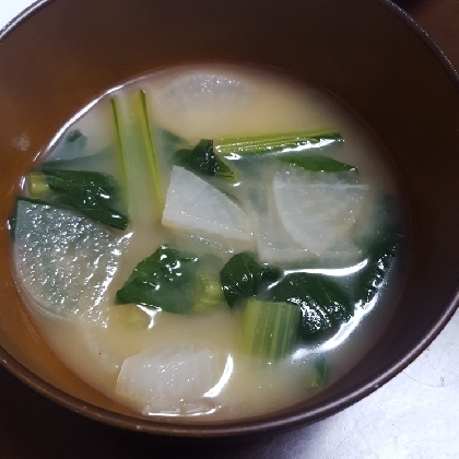 大根と小松菜のしょうが味噌汁