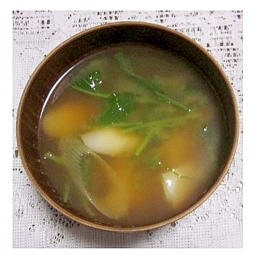 ラディッシュ葉と長ネギの味噌汁