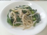 ごはんに合う♡もやしとほうれん草の中華炒め